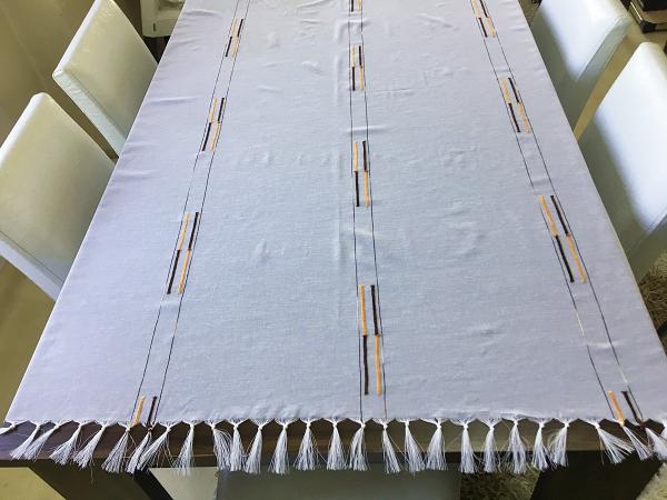 Leke Tutmaz Saçaklı Şantuk 140x180 cm Masa Örtüsü