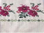  Dört Farklı Renk Seçenekli Kanaviçe Masa Örtüsü 140x 170 cm %100 Pamuk 