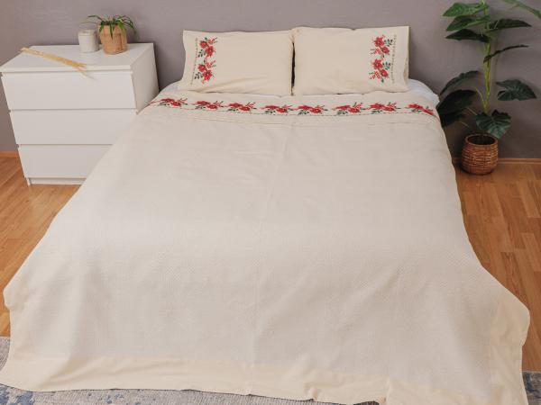 Çift Kişilik Kanaviçe İşlemeli Pike Takımı-Bordo